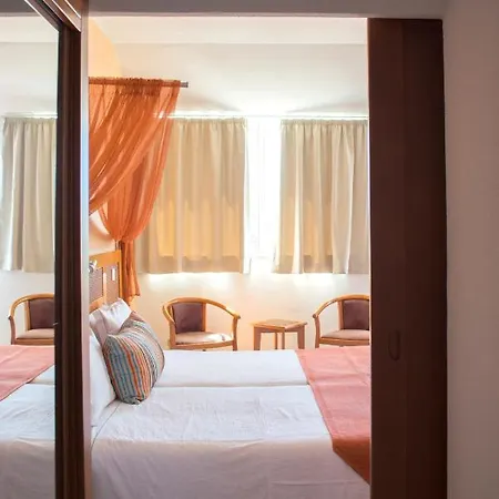 Do Cerro Hotel