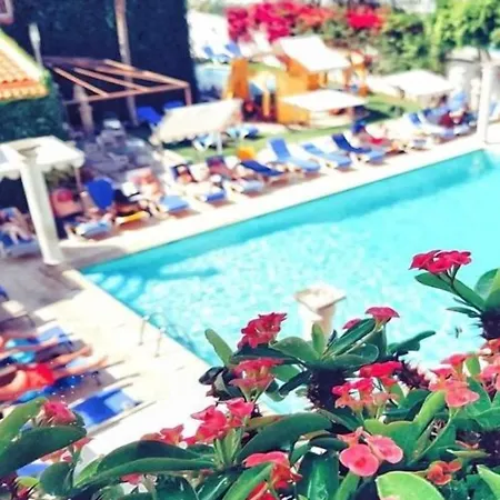 Do Cerro Hotel 4*