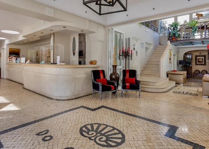 Do Cerro 4* 알부페이라