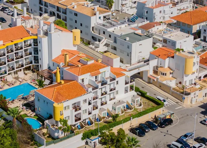 Do Cerro 알부페이라