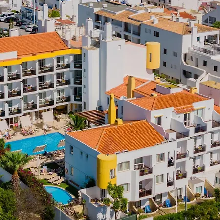Ξενοδοχείο Do Cerro 4*