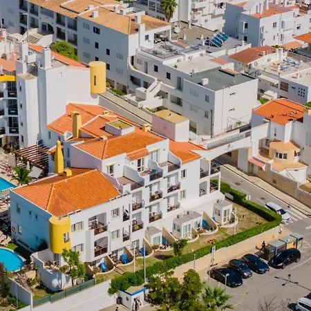 Do Cerro 알부페이라