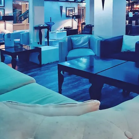 Do Cerro Hotel